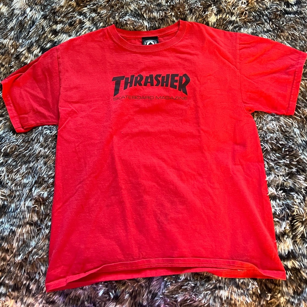 red thrasher tee